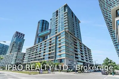 10 Capreol Court 525, Toronto C01, ON M5V 4B3