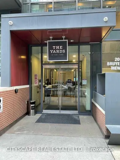 20 Bruyers Mews Th03, Toronto C01, On M5v 0g7