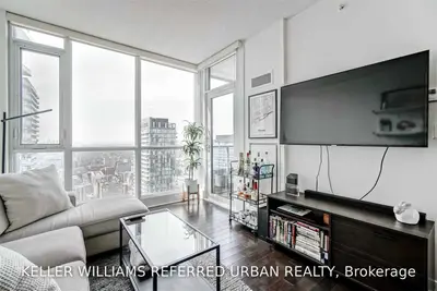 295 Adelaide Street W 4101, Toronto C01, ON M5V 0L4