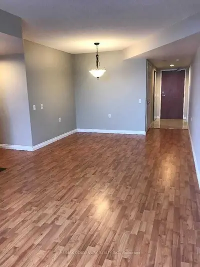35 Finch Avenue E Ph205, Toronto C14, ON M2N 6Z8