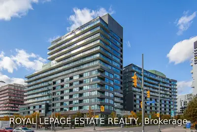 120 Bayview Avenue N705, Toronto C08, ON M5A 3R7