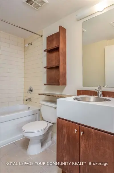 3 Navy Wharf Court 509, Toronto C01, ON M5V 3V1