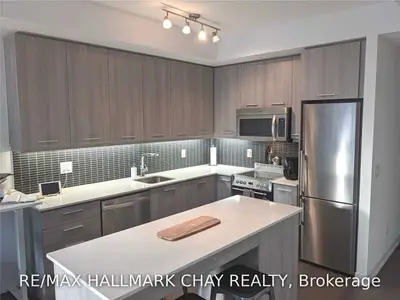 105 George Street 1212, Toronto C08, ON M5A 2N4