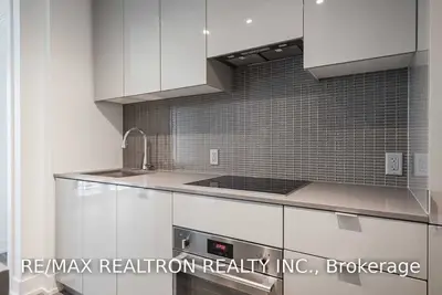 7 Grenville Street #2601, Toronto C01, ON M4Y 1A1