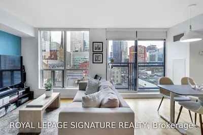 75 Dalhousie Street 904, Toronto C08, ON M5B 2R9