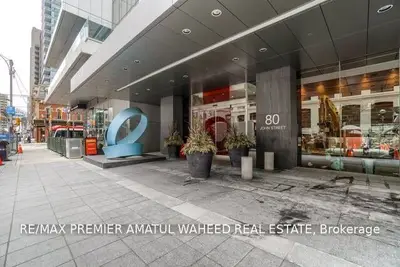 80 John Street 3808, Toronto C01, ON M5V 3X4