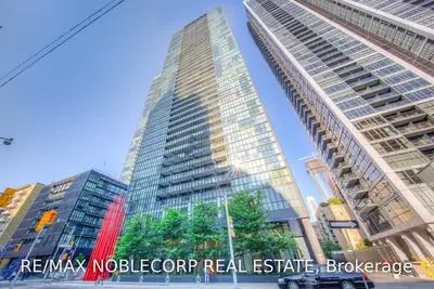 110 Charles Street E 3211, Toronto C08, ON M4Y 1T5