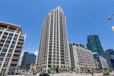 21 Grand Magazine Street 310, Toronto C01, ON M5V 1B5