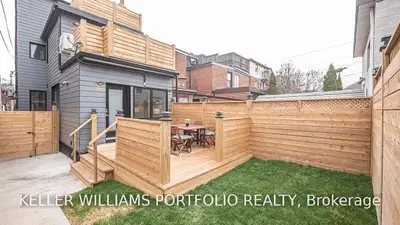 207 Beatrice Street Floor 1, Toronto C01, ON M6G 3E9