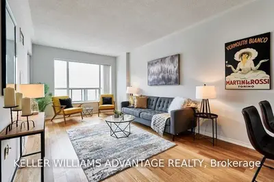 887 Bay Street 910, Toronto C01, ON M5S 3K6