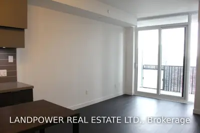 8 Eglinton Avenue E 2107, Toronto C10, ON M4P 0C1