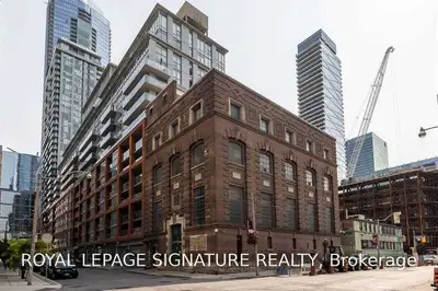 21 Nelson Street 819, Toronto C01, ON M5V 1T8