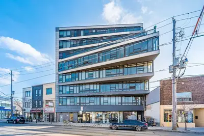 1239 Dundas Street W 201, Toronto C01, ON M6J 0E8