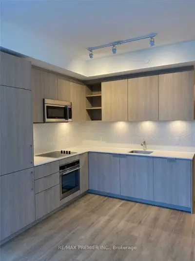 50 Ordnance Street 1105, Toronto C01, ON M6K 1A2