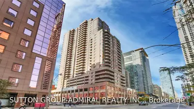 736 Bay Street 2604, Toronto C01, ON M5G 1N6