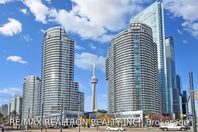 8 York Street 3501, Toronto C01, ON M5J 2Y2