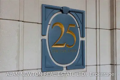 25 The Esplanade Street 2419, Toronto C08, ON M5E 1W5