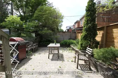 776 Palmerston Avenue Lower, Toronto C02, ON M6G 2R5