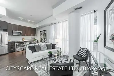 20 Bruyeres Mews 212, Toronto C01, ON M5V 0G8