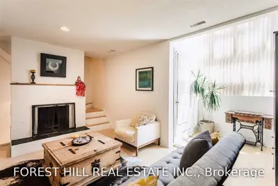 17 Pembroke Street 11, Toronto C08, ON M5A 2N6