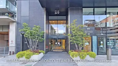 28 Wellesley Street Parking, Toronto C08, ON M5V 2L2