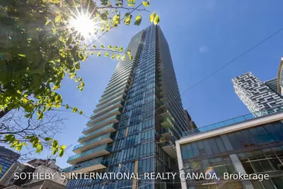 33 Lombard Street 306, Toronto C08, ON M5C 3H8