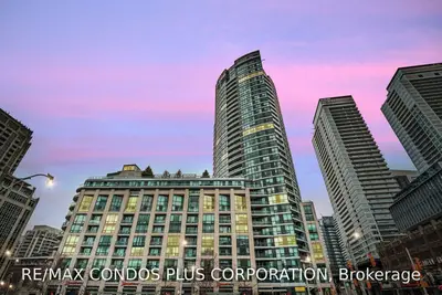 600 Fleet Street 216, Toronto C01, ON M5V 1B7