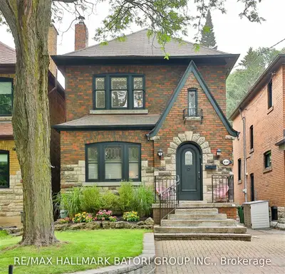 490 Roselawn Avenue, Toronto C04, ON M5N 1J8
