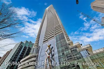 1 Bloor Street E 1612, Toronto C08, ON M4W 1A9