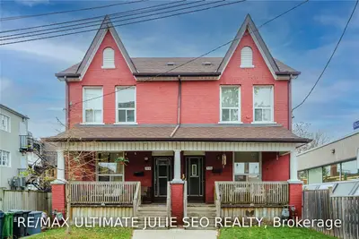 556 Palmerston Avenue, Toronto C02, ON M6G 2P7