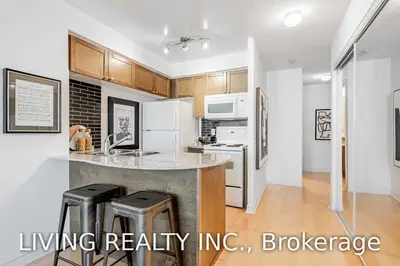 763 Bay Street 1614, Toronto C01, ON M5G 2R3