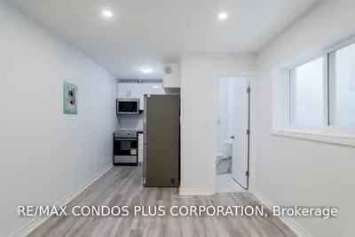 210 Carlton Street 103, Toronto C08, ON M5A 2L1