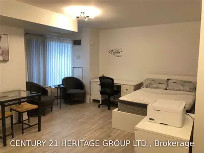 200 Victoria Street 1108, Toronto C08, ON M3B 1V8