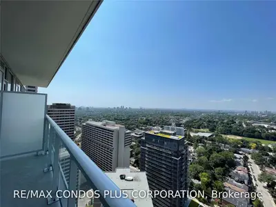 33 Helendale Avenue 2710, Toronto C03, ON M4R 0A4
