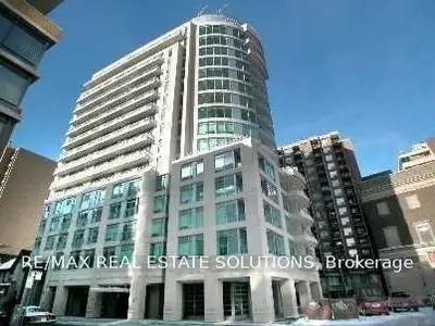 8 Scollard Street 403, Toronto C02, ON M5R 1M2