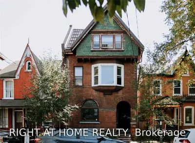 15 D'arcy Street, Toronto C01, ON M5T 1J8