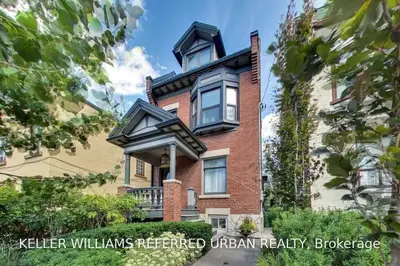 359 Clinton Street Lower, Toronto C01, ON M6G 2Y7