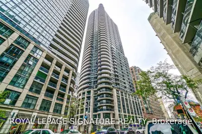 21 Carlton Street 1206, Toronto C08, ON M5B 1L3