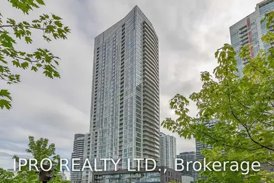 75 Queens Wharf Road 317, Toronto C01, ON M5C 0J8