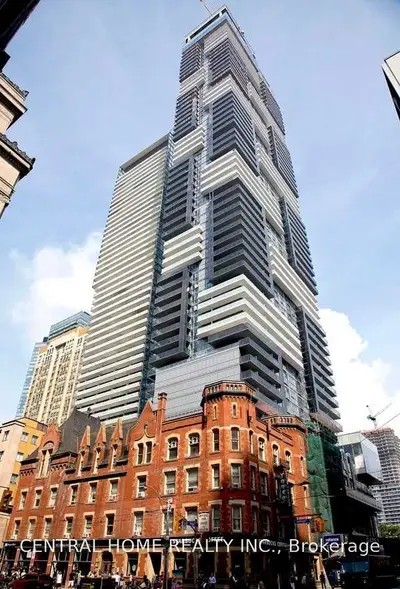 7 Grenville Street 2111, Toronto C01, ON M4Y 1W9