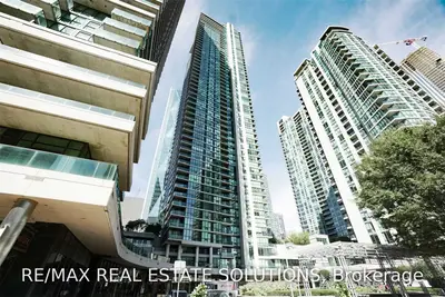 18 Harbour Street 1606, Toronto C01, ON M5J 2Z6