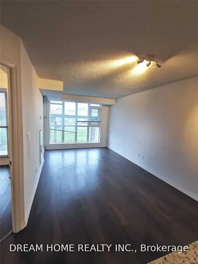 35 Bastion Street 822, Toronto C01, ON M5V 0C2