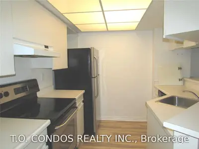 1001 Bay Street 909, Toronto C01, On M5s 3a6