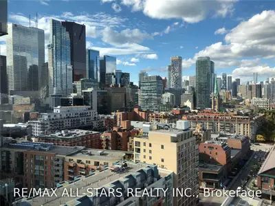 1 Market Street 1704, Toronto C08, ON M5E 0A2