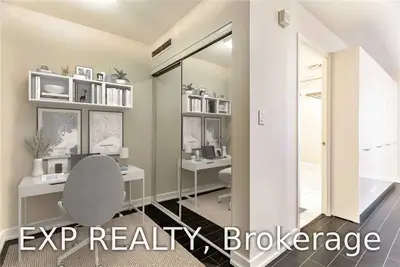 10 Capreol Court 1052, Toronto C01, ON M5V 4B3