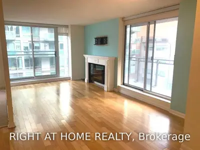 205 Frederick Street 512, Toronto C08, ON M5A 4V3
