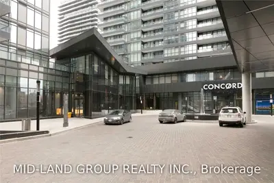 70 Queens Wharf Road 203, Toronto C01, ON M5V 0J2