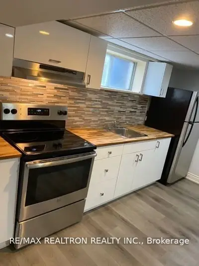 266 Horsham Avenue Bsmnt, Toronto C07, ON M2R 1G4