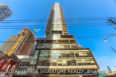290 Adelaide Street W 1504, Toronto C01, On M5v 0p3