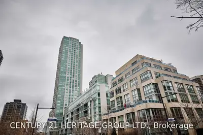 120 Homewood Avenue 422, Toronto C08, ON M4Y 2J3